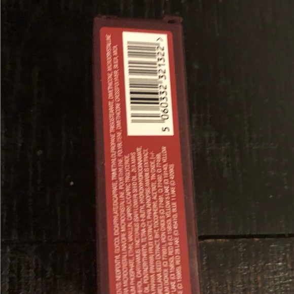 118-CHARLOTTE TIBURY RED CARPET RED LIPSTICKS - Picture 5 of 7